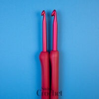 Tulip - Etimo Red - Häkelnadel mit weichem Griff – Bild 3