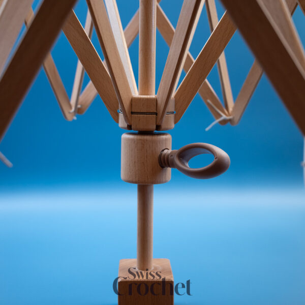 KnitPro - Yarn Swift Natural Wood - Image 4