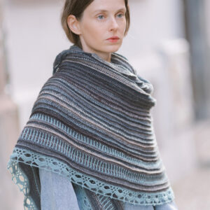 Running with the wolves Shawl - Yarn Kit