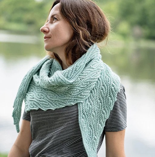Lilla Björn - Curly Branches Shawlette